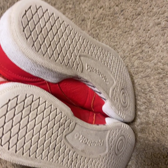 Red Reebok’s size: 12 - Picture 3 of 4